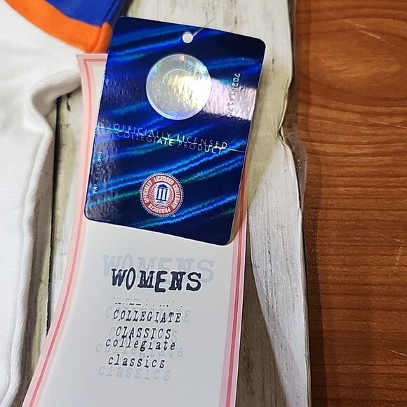 NWT Fanatics Women’s Florida Gators T-Shirt Size S Embroidered and With Sequins - Picture 4 of 7